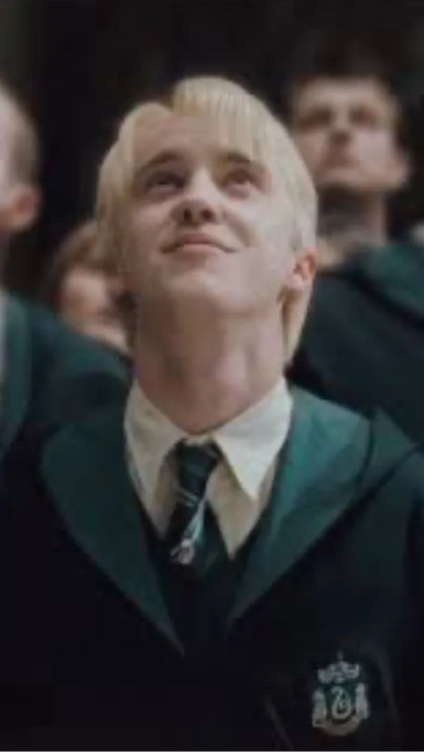 ai character: Draco malfoy 2.0 background