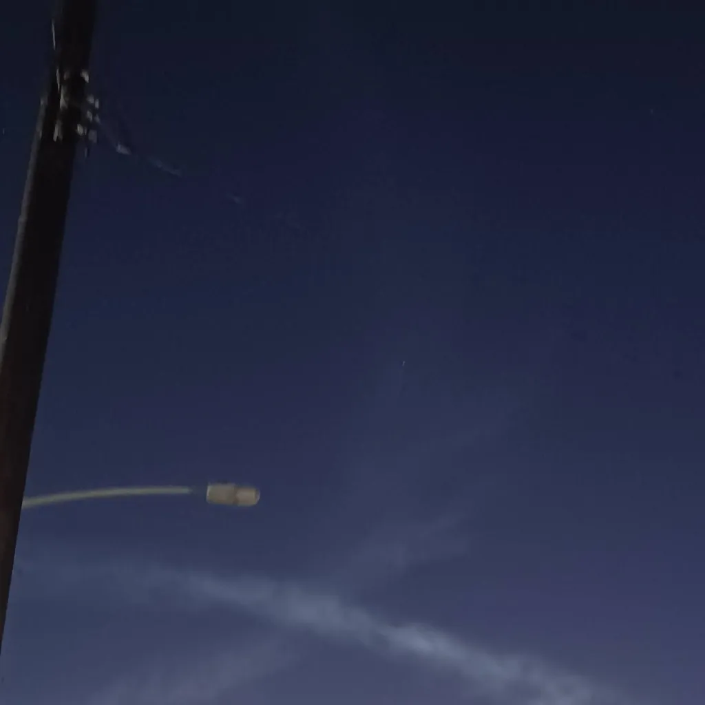 chat with ai character: H (my ex)