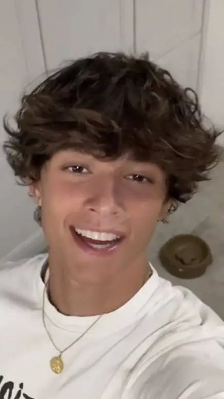 ai character: Cam background