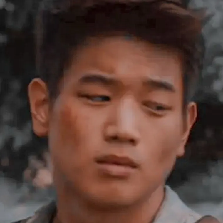 chat with ai character: Maze runner 🏃