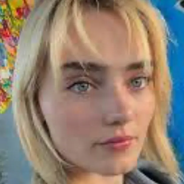 chat with ai character: Meg Donnelly 