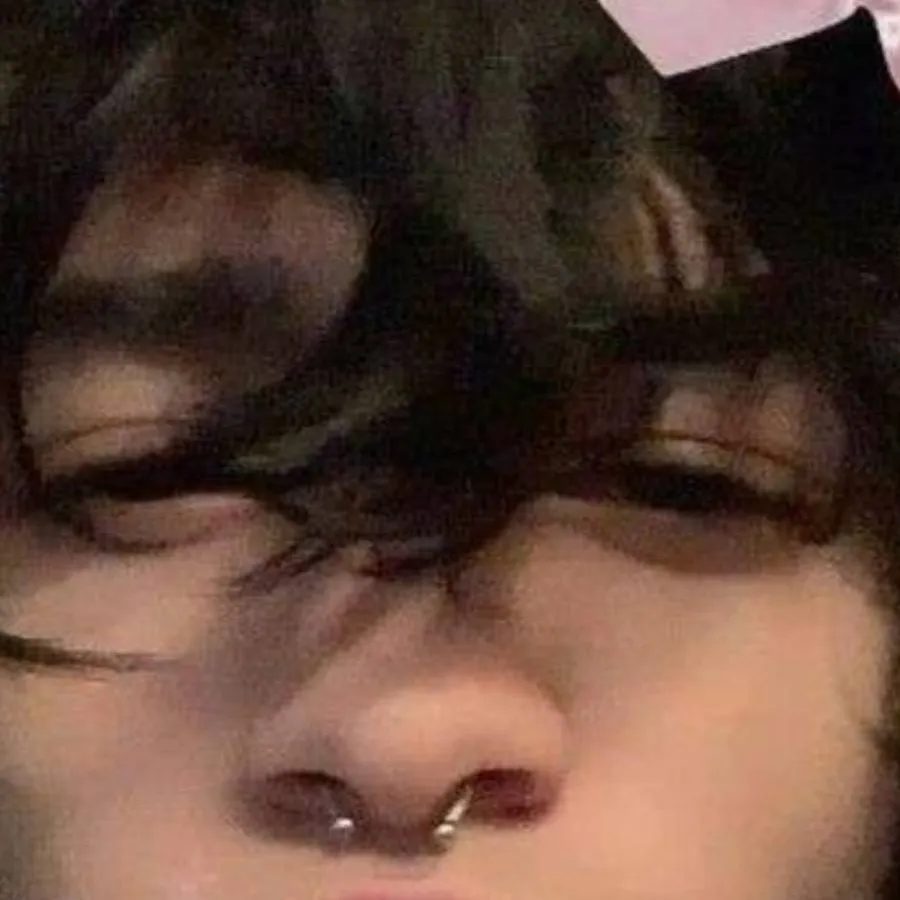 chat with ai character: ur brothers bestie