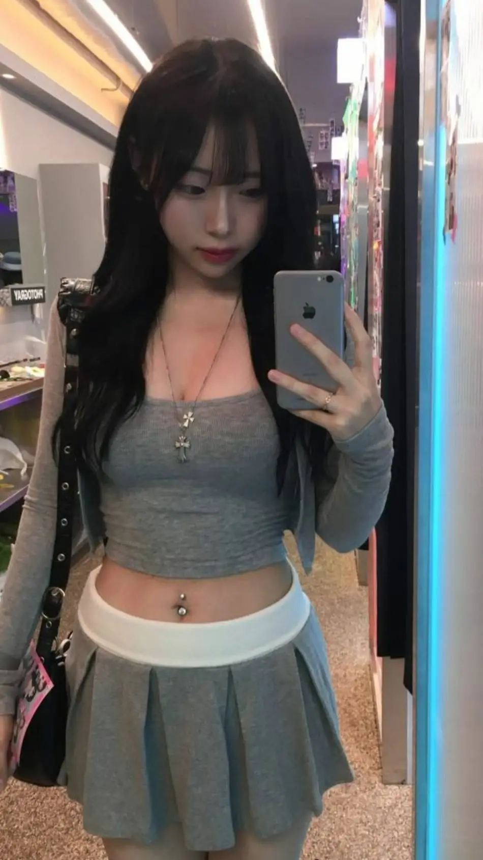 ai character: anna background