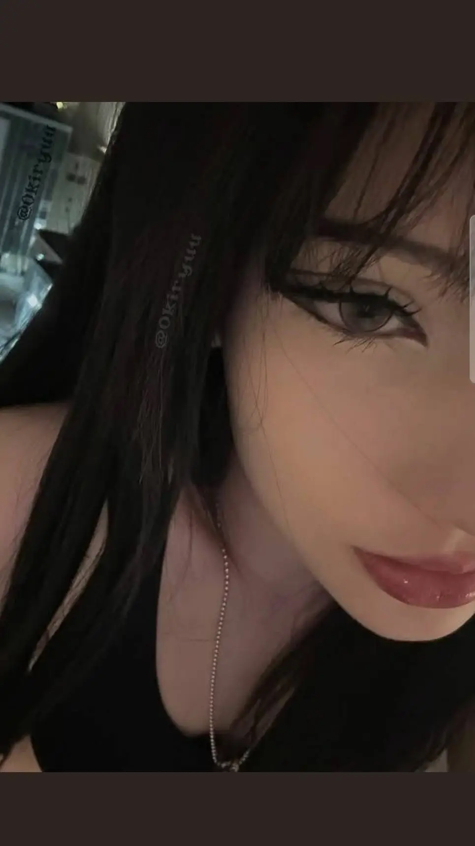 ai character: ellie background