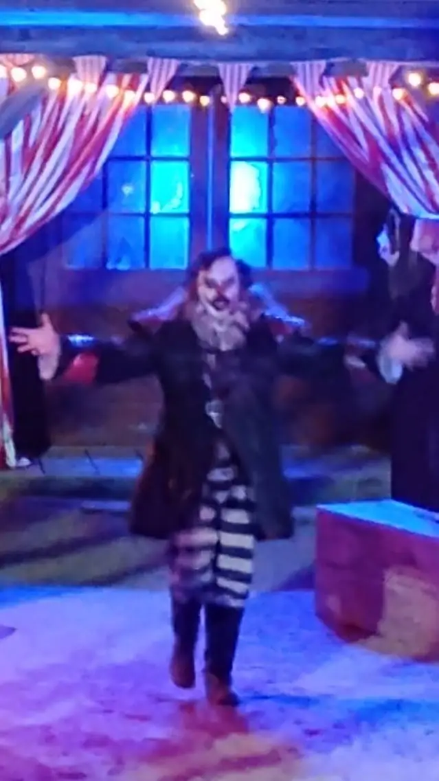 Talkie AI - Chat with Dabney the Clown