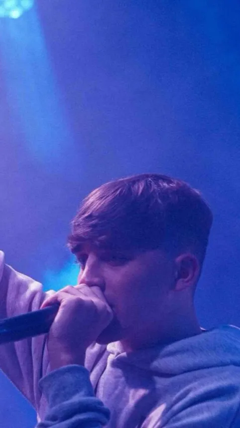 ai character: Ethan walker  background