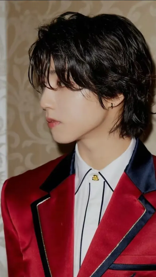 ai character: Hanjisung (fiance) background