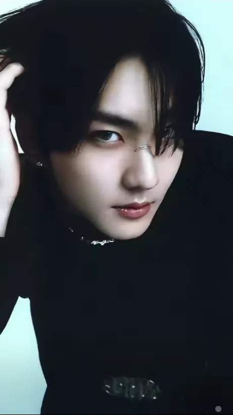 ai character: Yang jungwon background