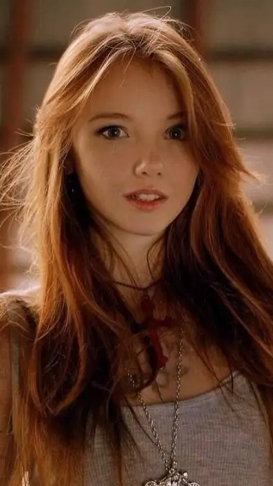 ai character: scarlet  background