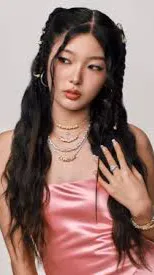 ai character: Yoonchae🧋 background