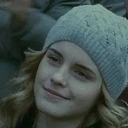 chat with ai character: Hermione Granger 