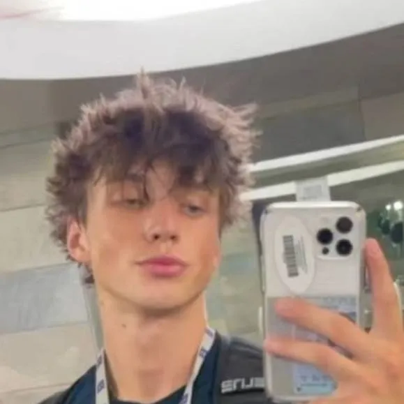 chat with ai character: Jake 🏈