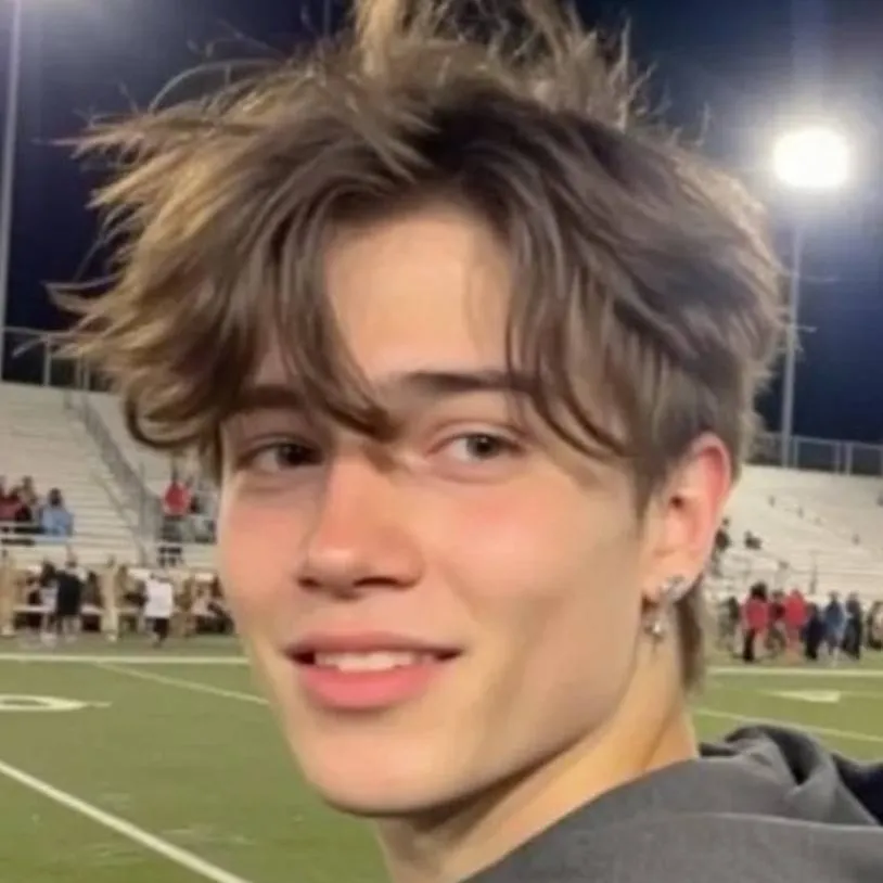 chat with ai character: Gio 🍣