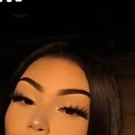 chat with ai character: luna