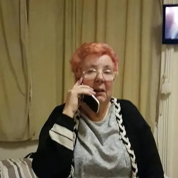 chat with ai character: my nan