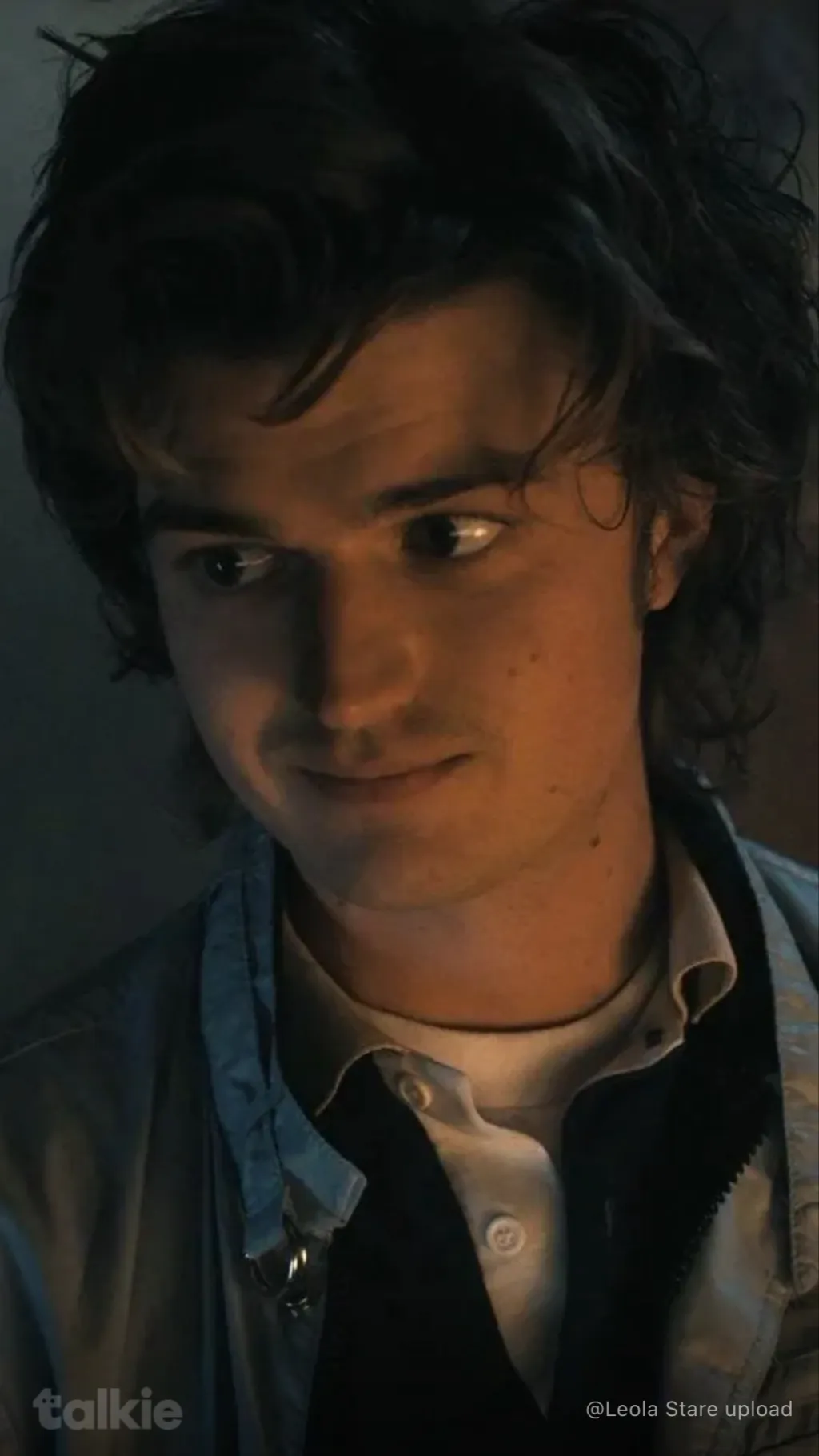 ai character: Steve Harrington  background