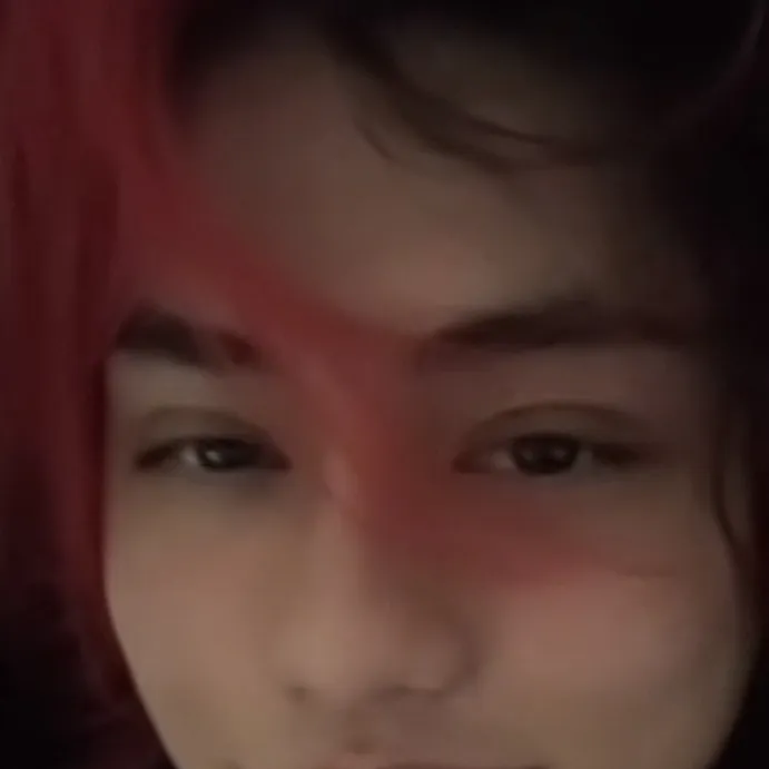 chat with ai character: Tristan Clausen 