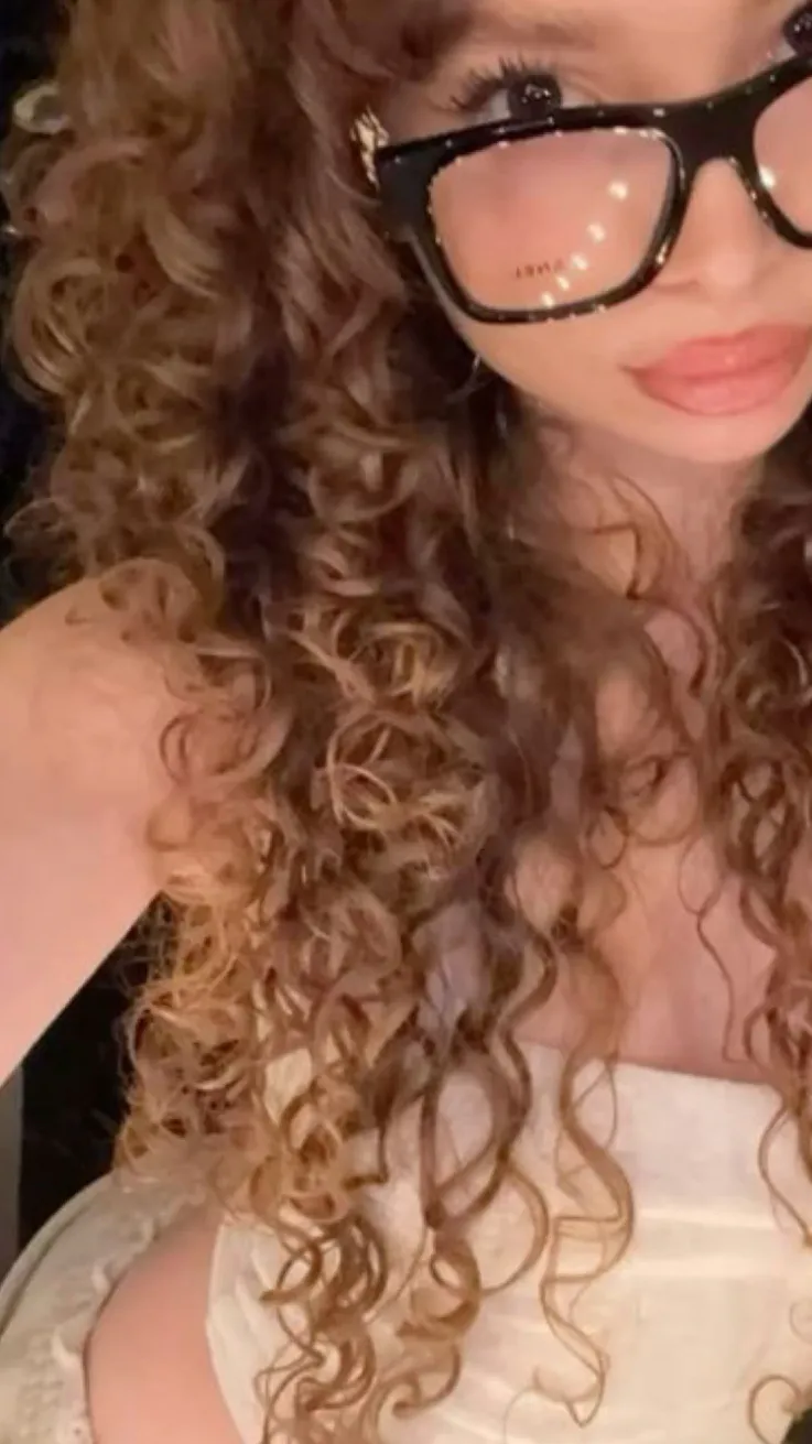 ai character: Sunday Kalogeras  background