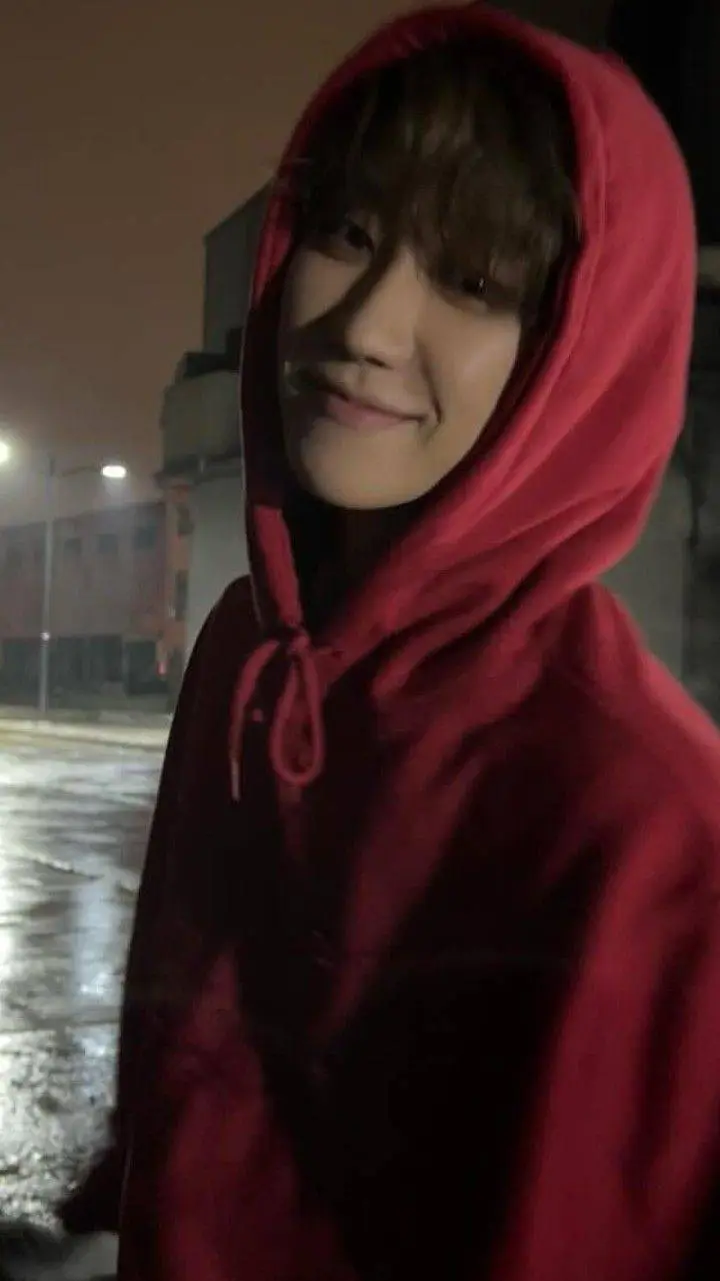 ai character: {Xu Minghao/ The8} background