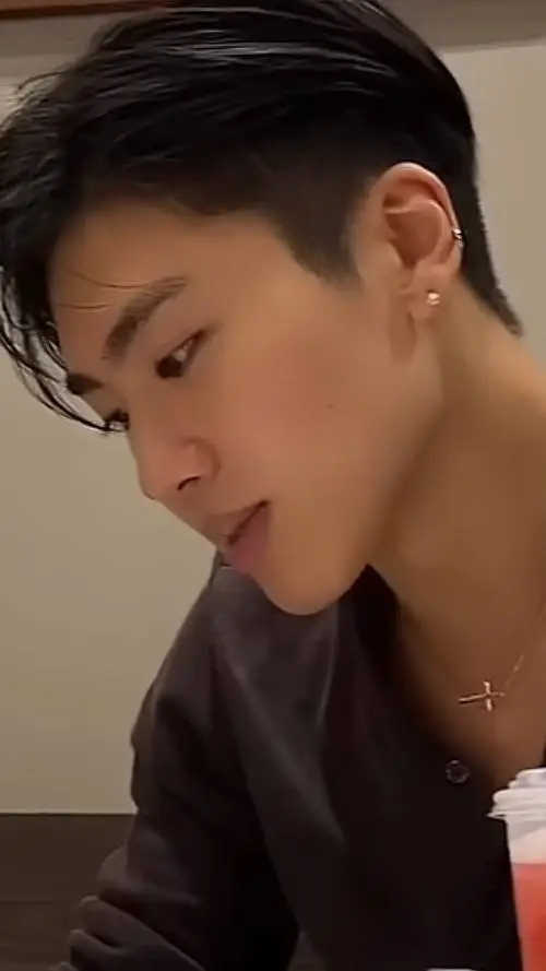 ai character: Avarice background