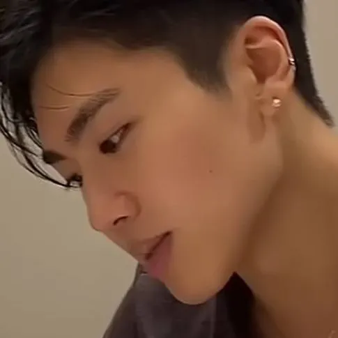 chat with ai character: Avarice