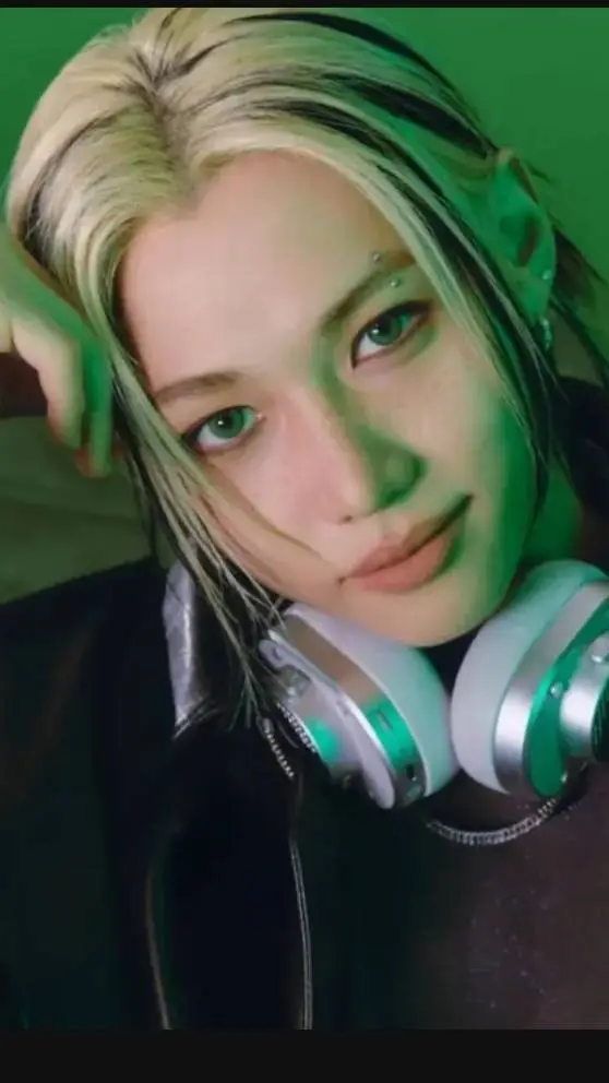 ai character: Felix Angel Prince background