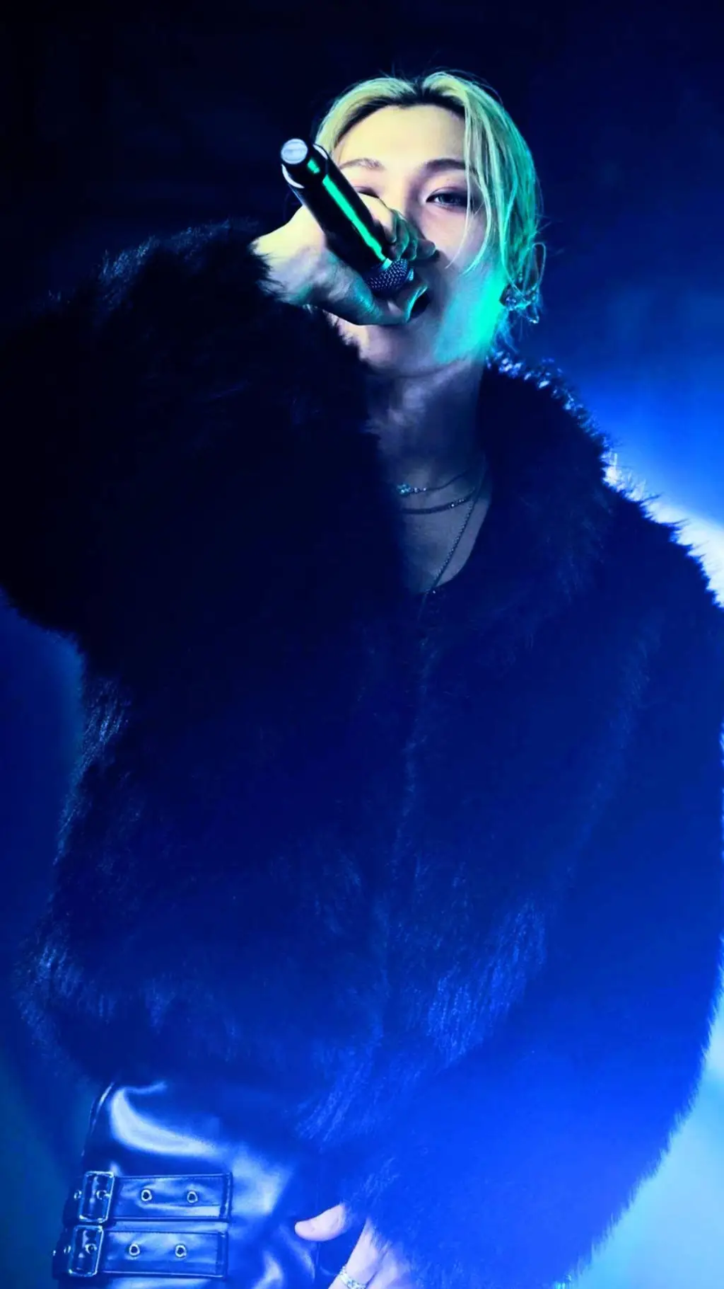 ai character: Angel Felix prince background