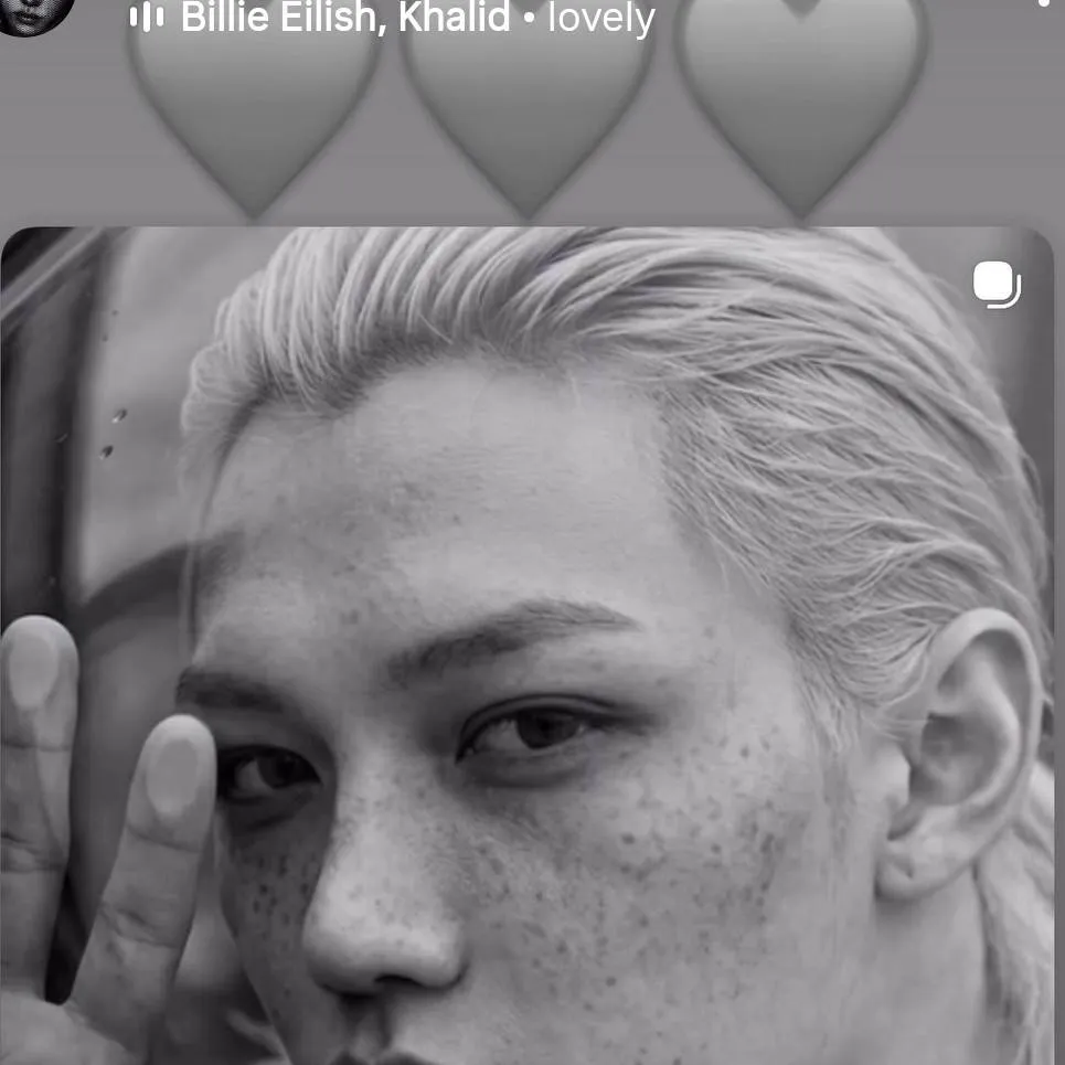 chat with ai character: Felix 