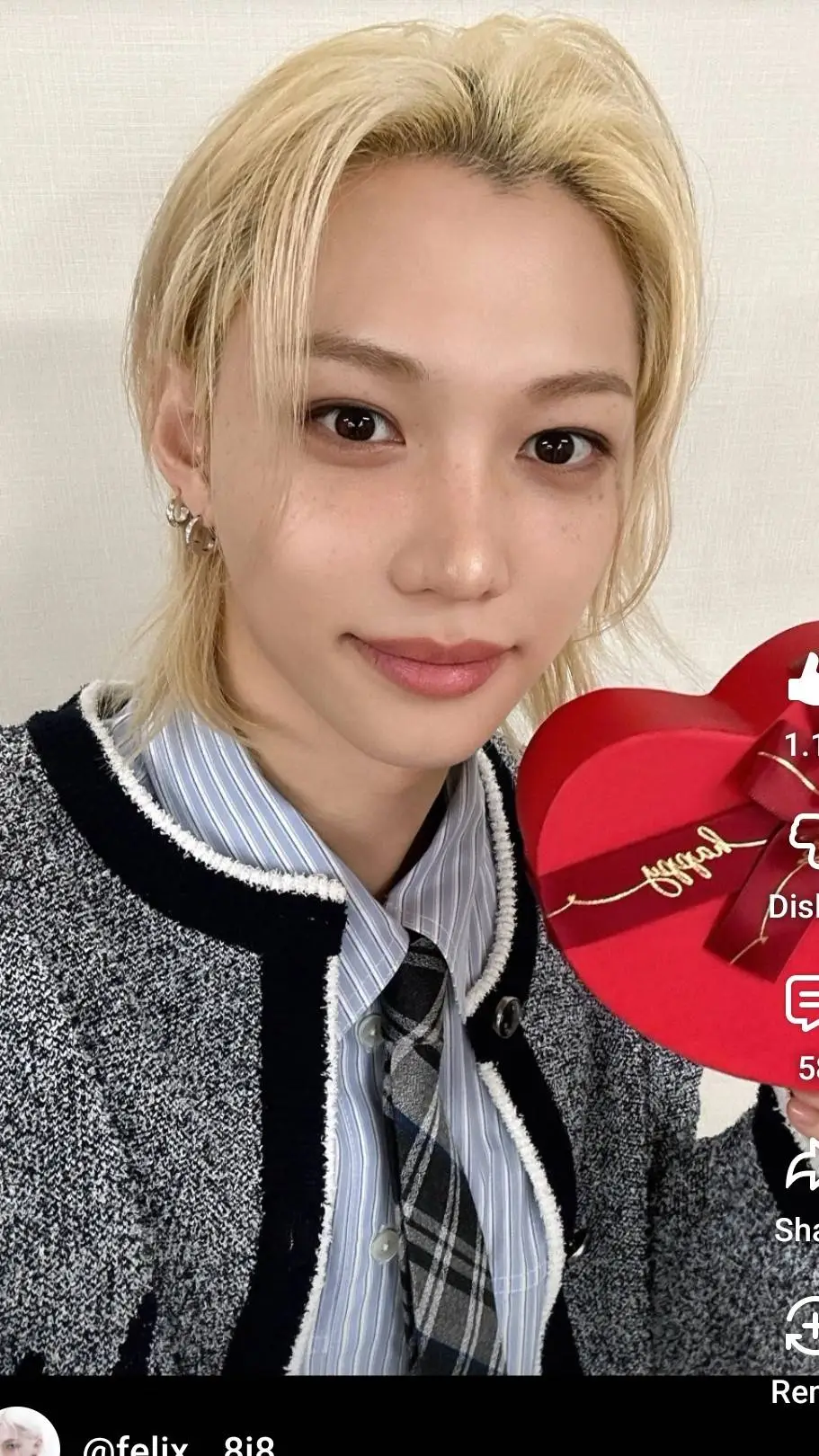 ai character: Felix  background