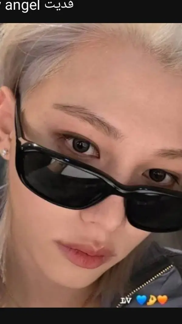 ai character: Felix  background