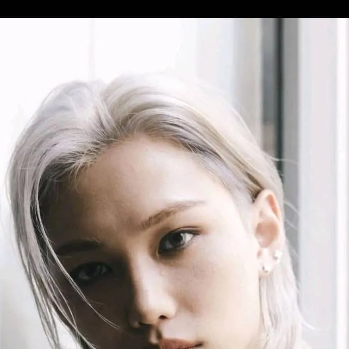 chat with ai character: Felix 