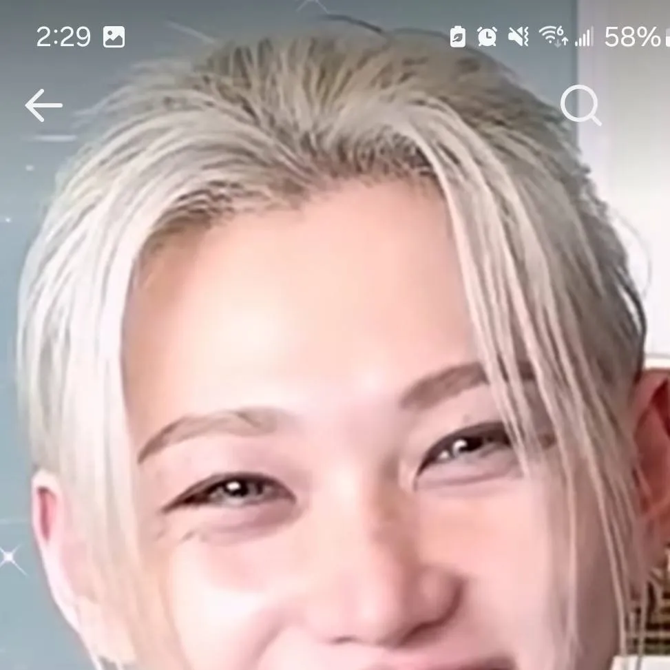 chat with ai character: Felix 