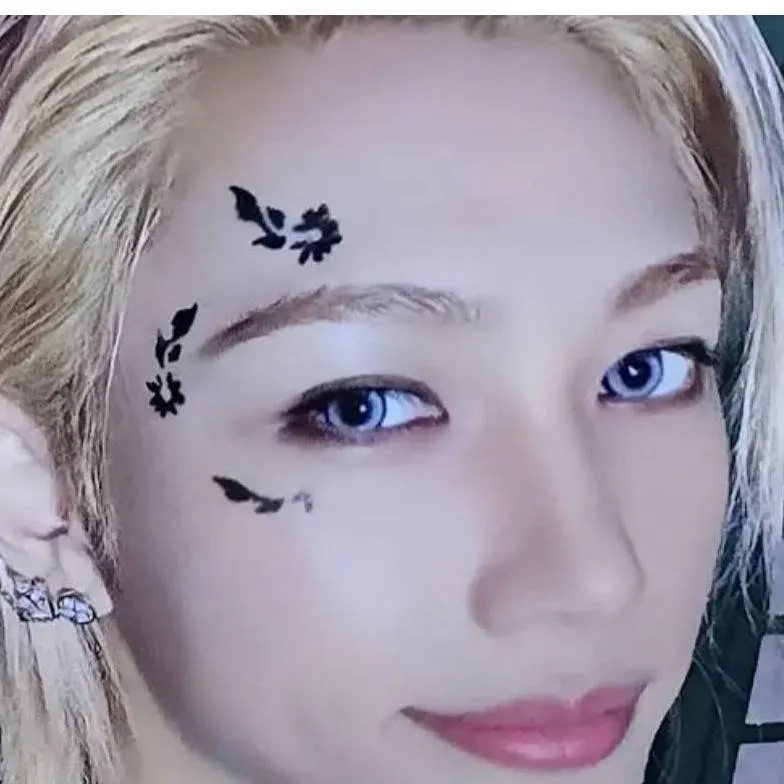 chat with ai character: Felix Angel 