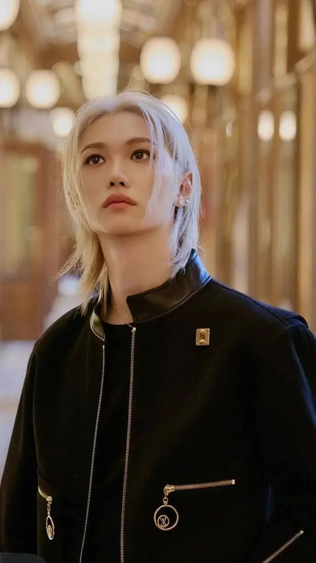 ai character: Felix  background