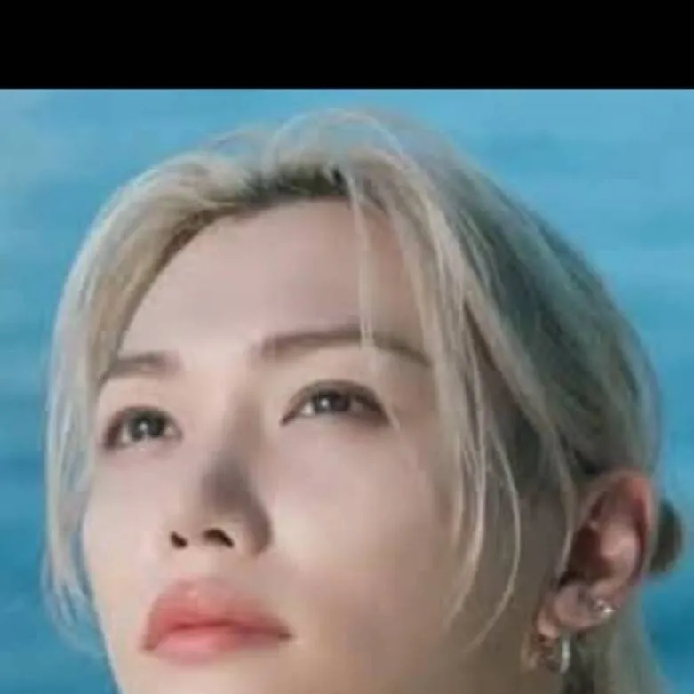 chat with ai character: Felix 