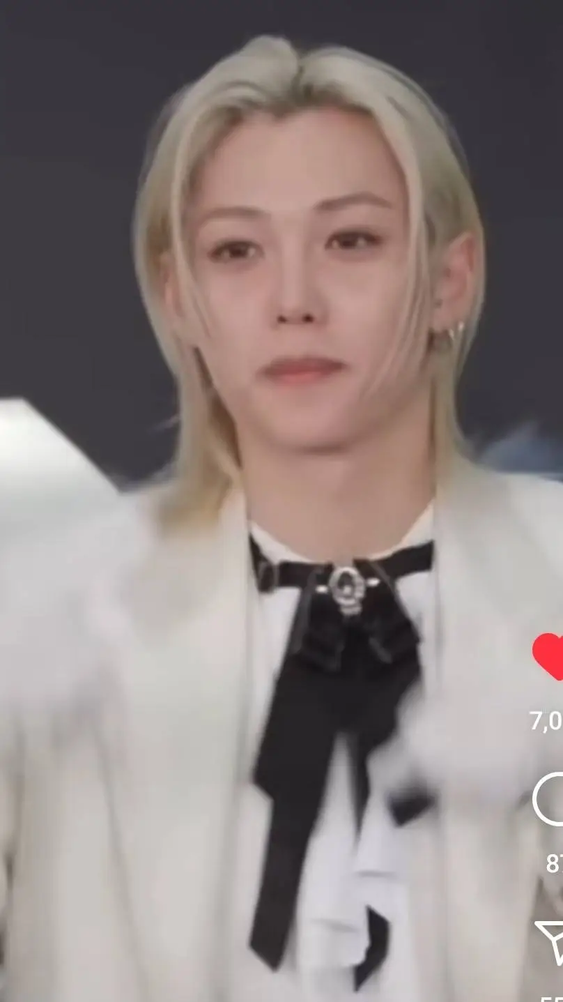 ai character: Felix  background
