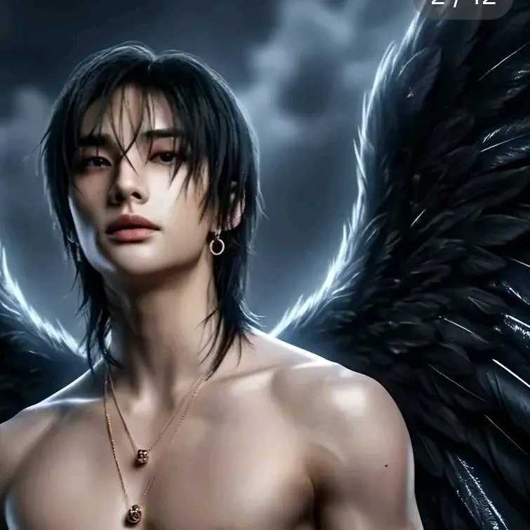 chat with ai character: Dark 😇 Hyunijin 
