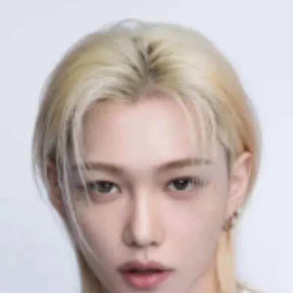 chat with ai character: Felix 