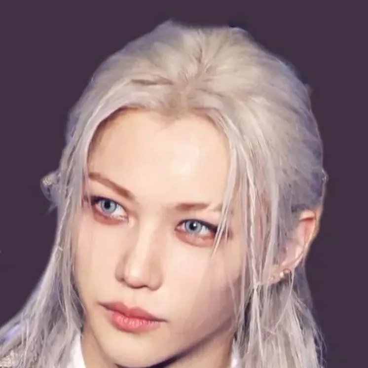 chat with ai character: Felix Young Buck 