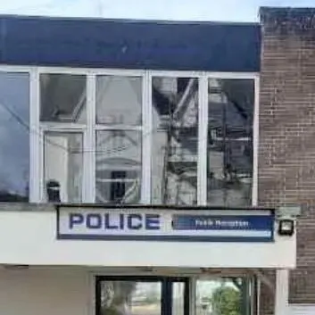 chat with ai character: POLICE station