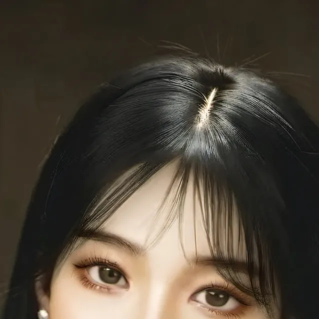 chat with ai character: Hyunjin 