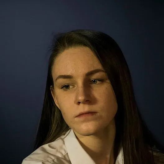 chat with ai character: Arina Glazunova