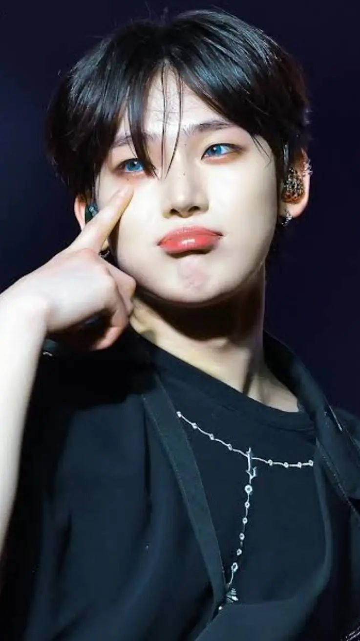 ai character: Sunoo background