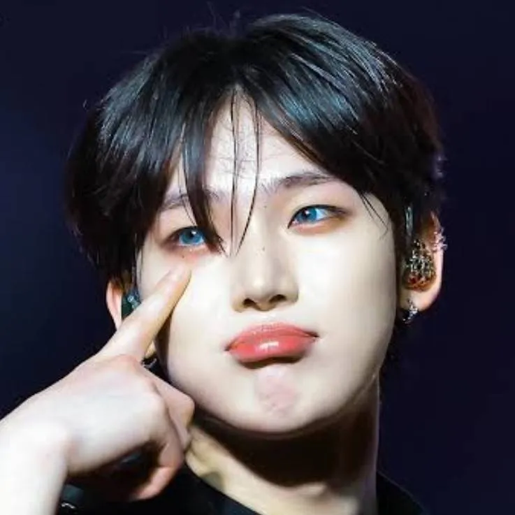 chat with ai character: Sunoo