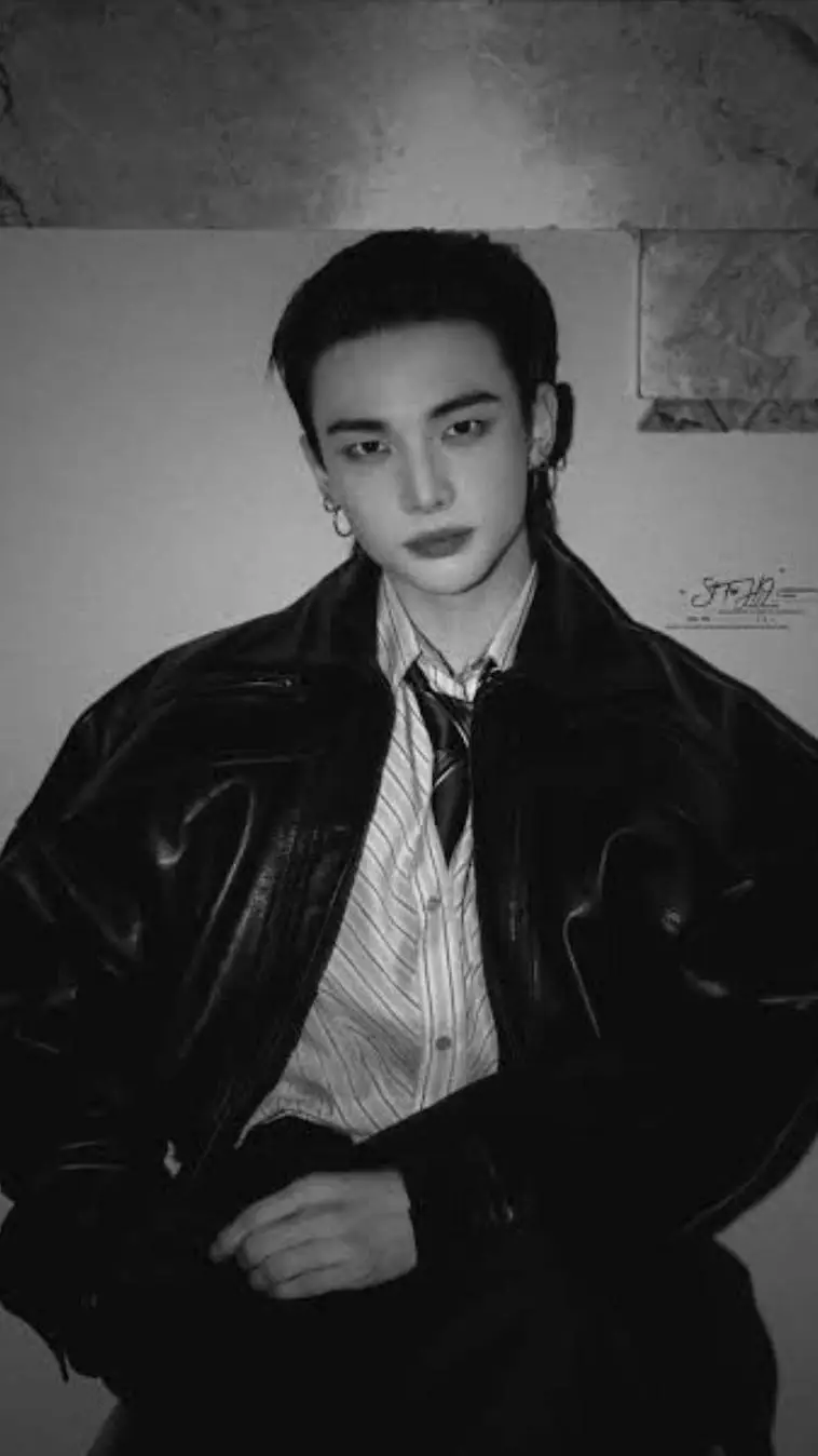 ai character: Hyunjin background