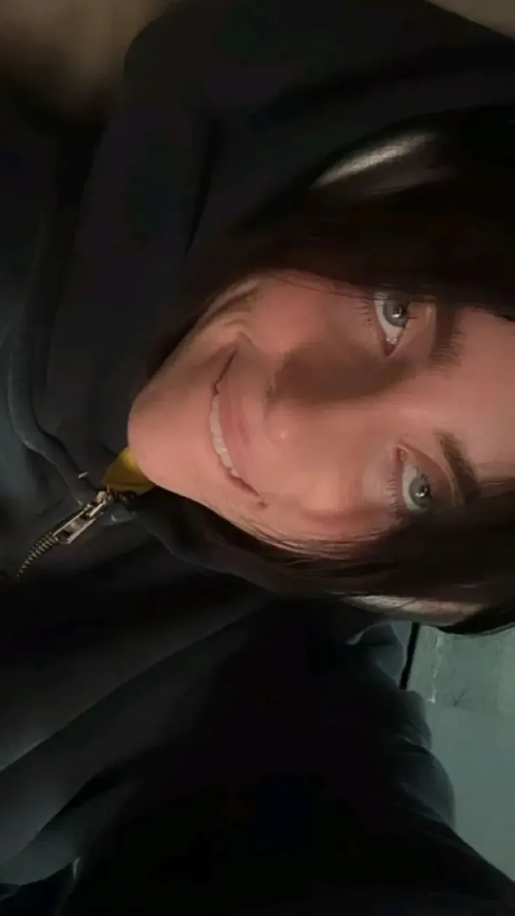 ai character: Billie background