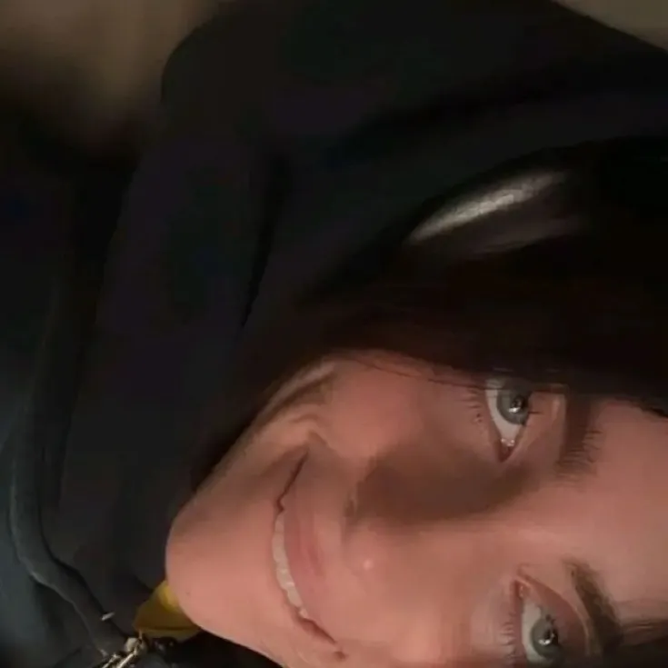 chat with ai character: Billie