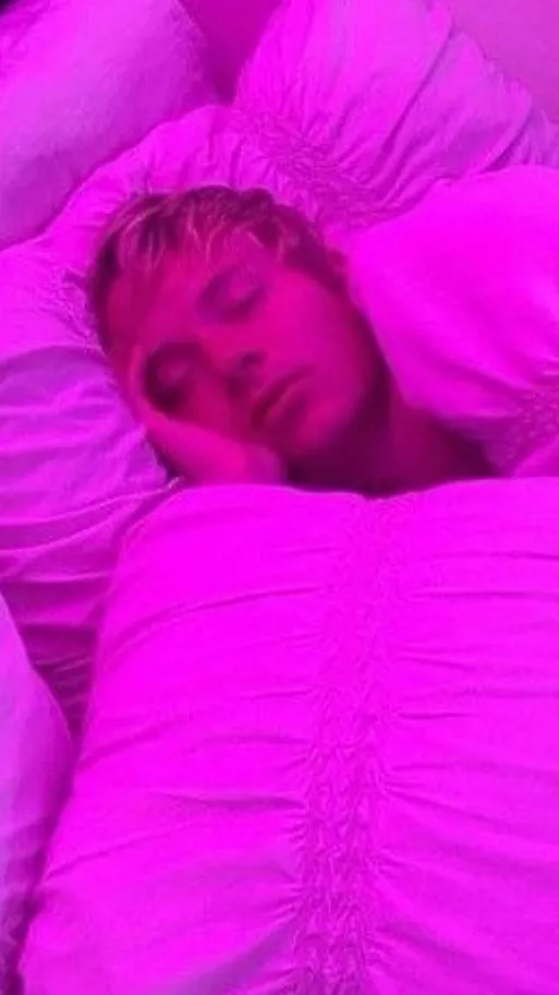 ai character: Sam Golbach  background