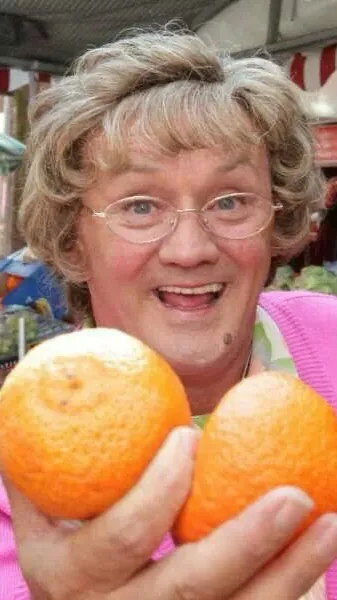 ai character: Mrs Brown’s Boys background