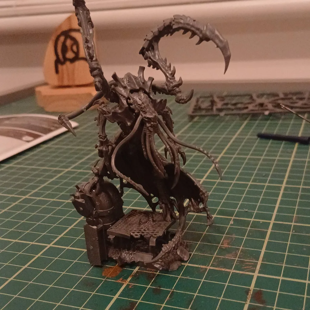 chat with ai character: Deathripper